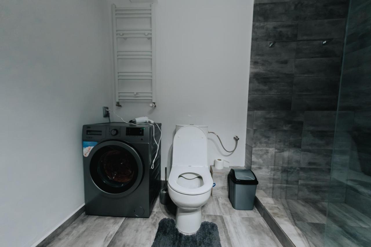 Urban Apartment Oradea Buitenkant foto