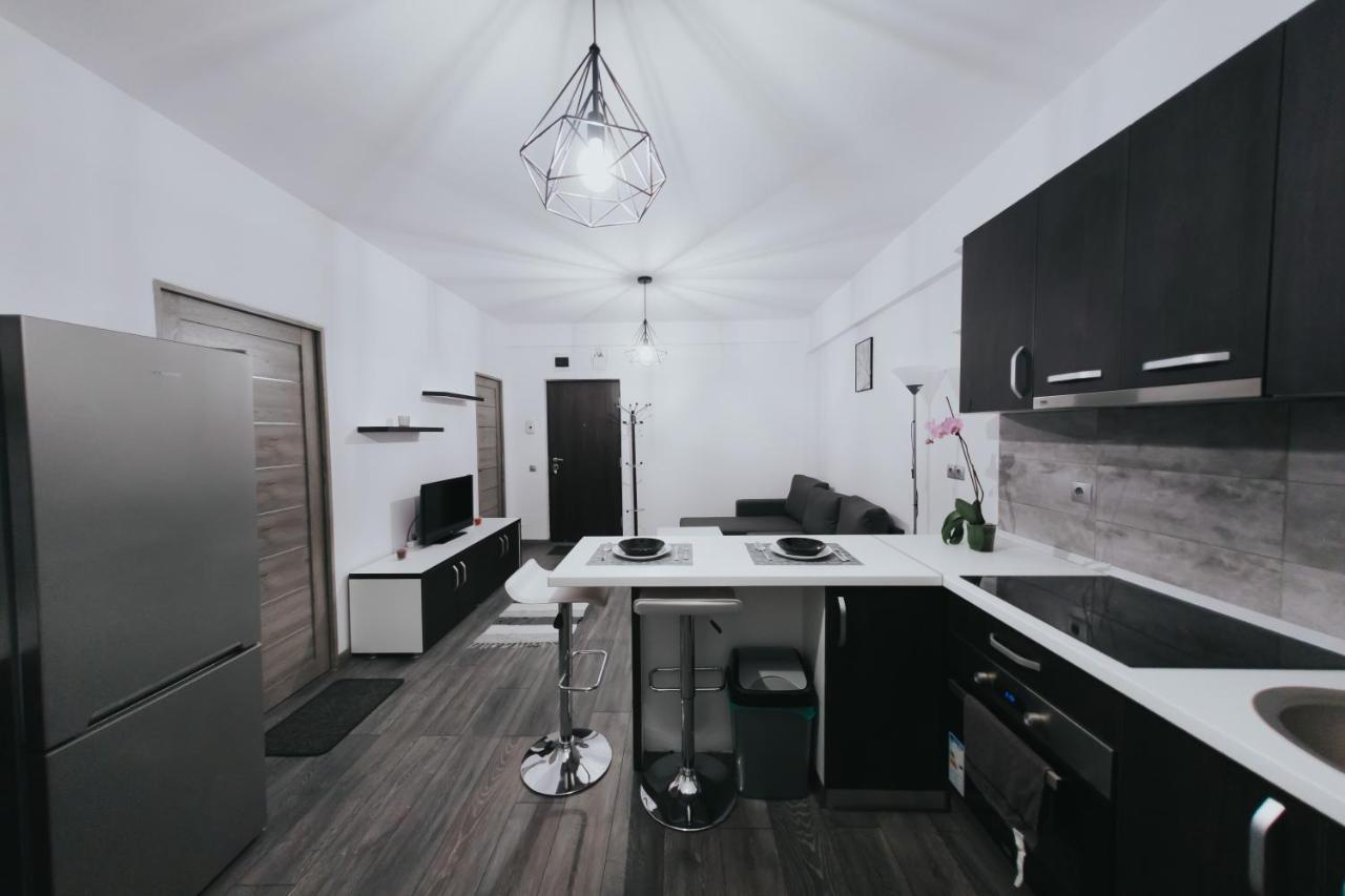 Urban Apartment Oradea Buitenkant foto